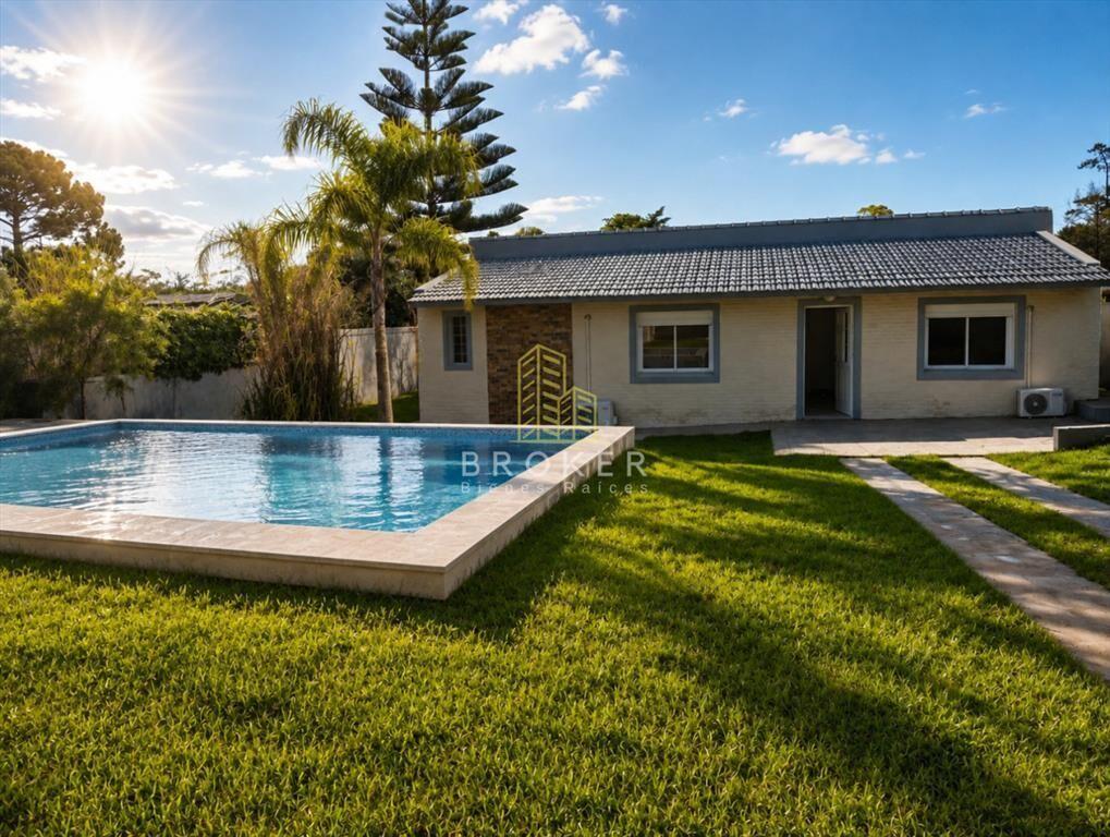 Venta casa Punta del Este Pinares 4 dormitorios Piscina Bar