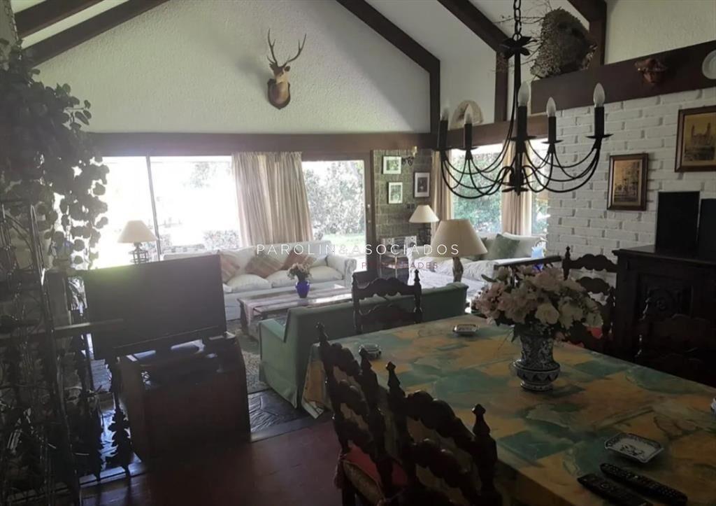 Casa de 5 dormitorios en venta en Marconi, Punta