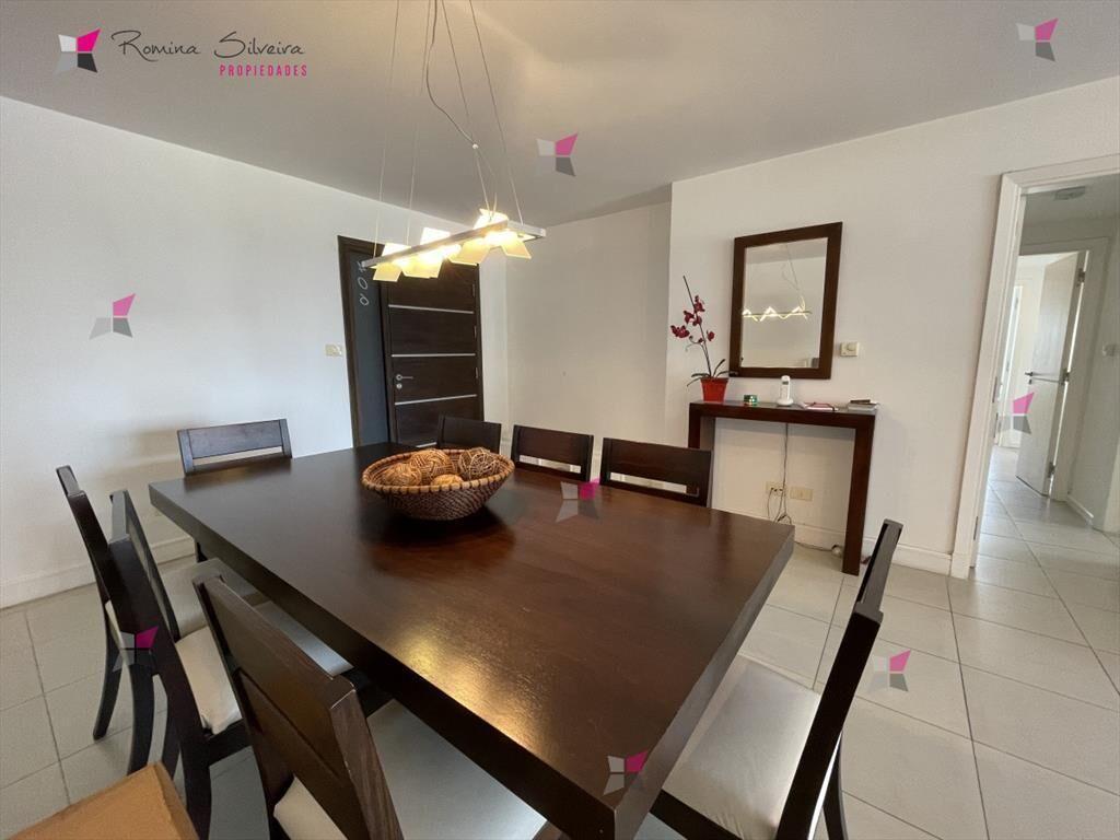 Apartamento en Aidy Grill, 3 dormitorios , venta, torre de