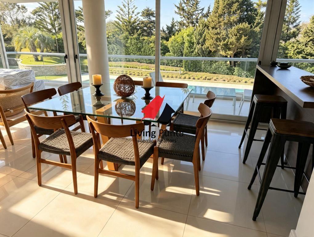 espectacular apartamento de 2 suitesaa, en playa brava