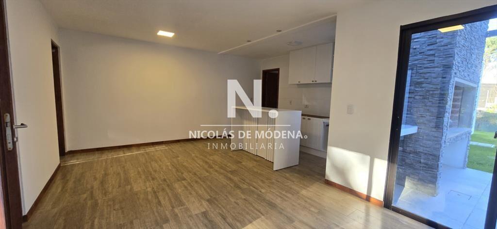 Oportunidad en construccion, casa de 3 dormitorios en Parqu