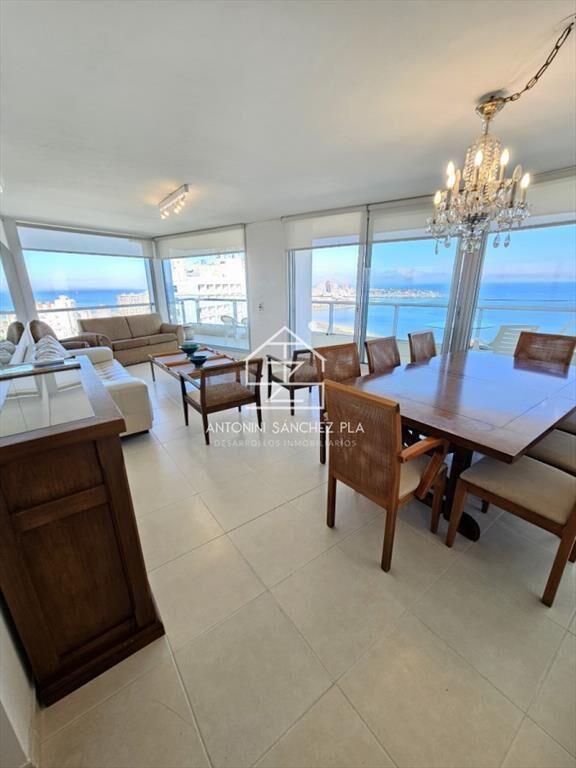 Venta apartamento 3 dormitorios Punta del Este