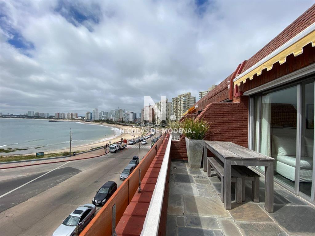 Vende apartamento con vista al mar de 3 Punta del