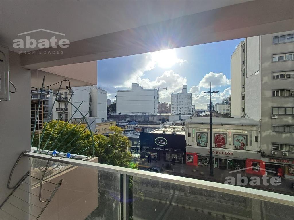 Venta de Apartamento de 2 dormitorios con garage en Cordón,
