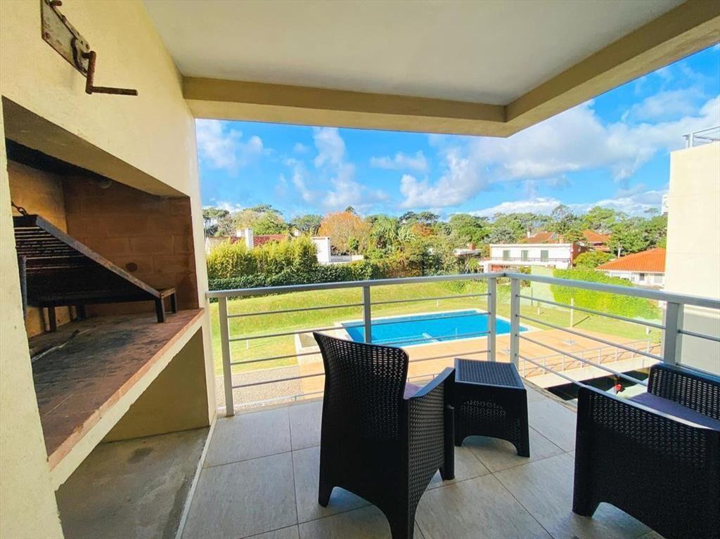 Apartamento en venta Mansa 1 dorm con parrillero