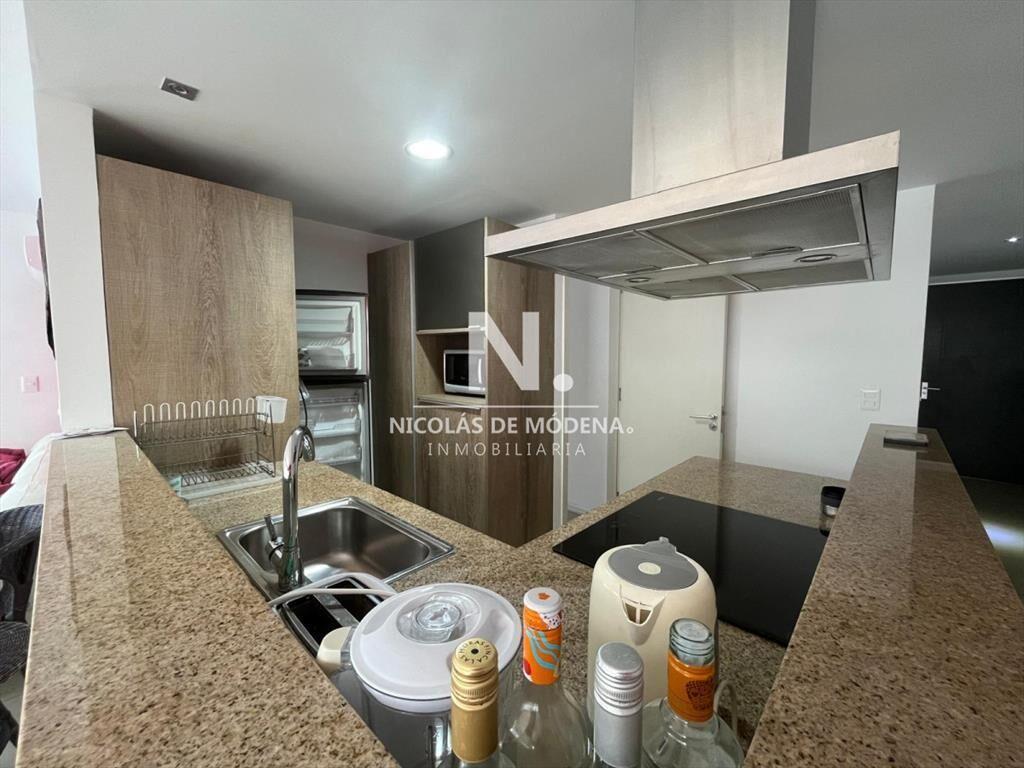 Apartamento en Venta de 2 dormitorios a cuadras del Puerto