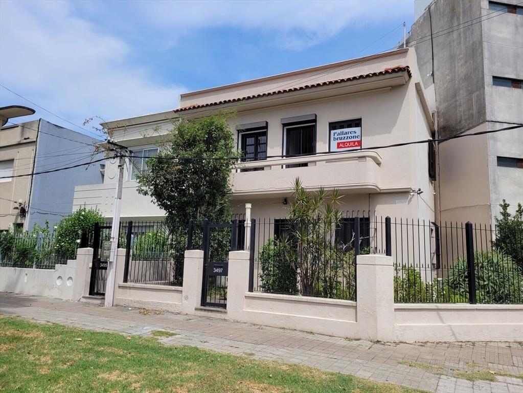 Inmaculada, gran construcción, sobre Bv Artigas esq. Penco!