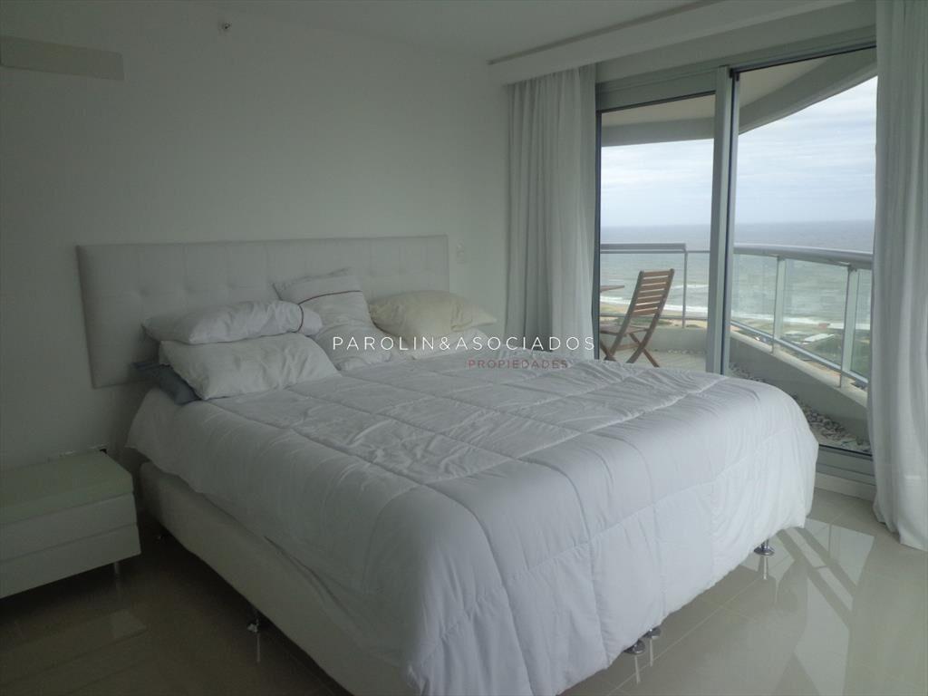 Apartamento en venta de 3 dormitorios en Look Brava Tower,