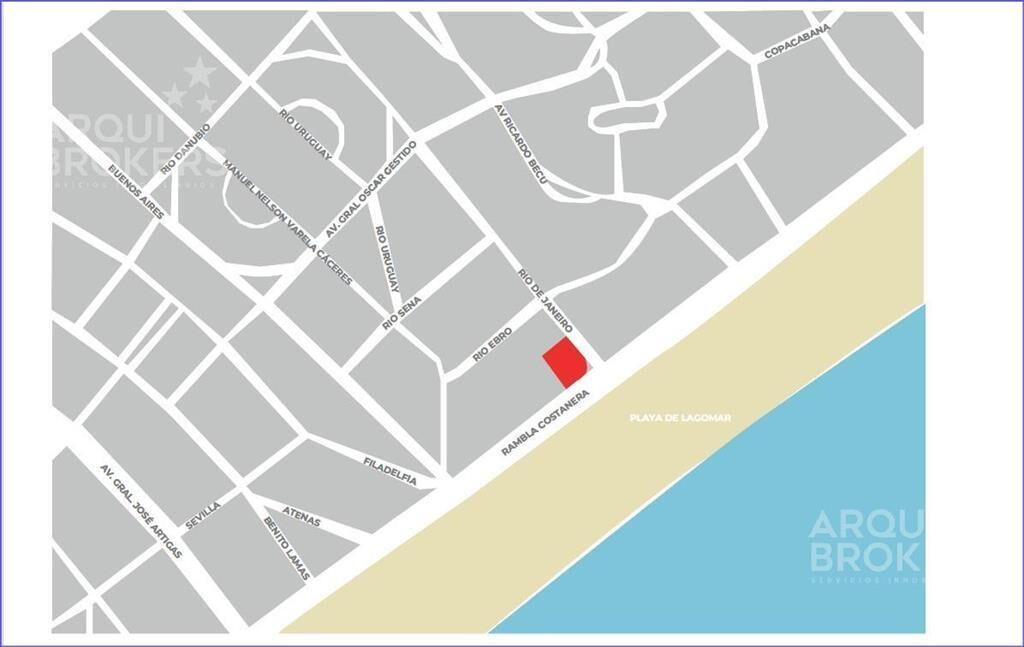 Apartamento de tres dormitorios en venta en Lagomar