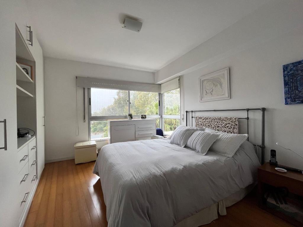 Apartamento en venta de 2 dormitorios, 2 baños y 2 garaj...