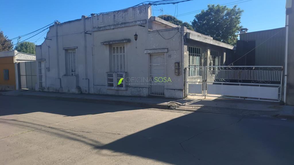 JULIAN LAGUNA ESQ. LADINES. 2 CASAS CON 970 METROS DE TERRE