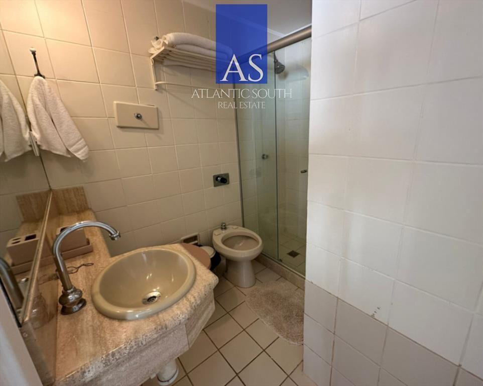 Apartamento de 1 dormitorio con vista al mar en