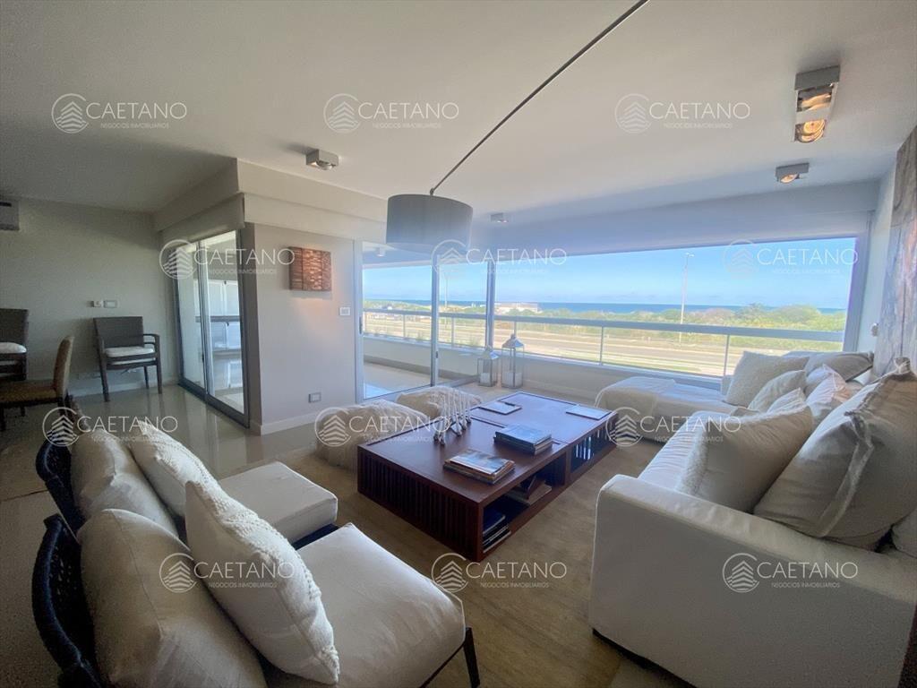 Venta apartamento frente al mar 3 dormitorios