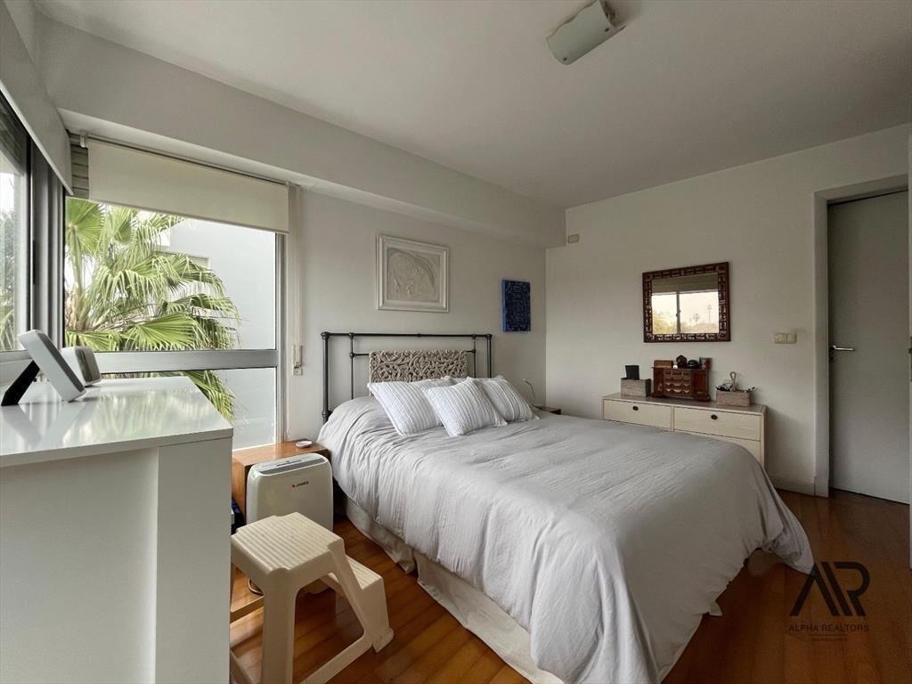 Apartamento en venta de 2 dormitorios, 2 baños y 2 garaj...
