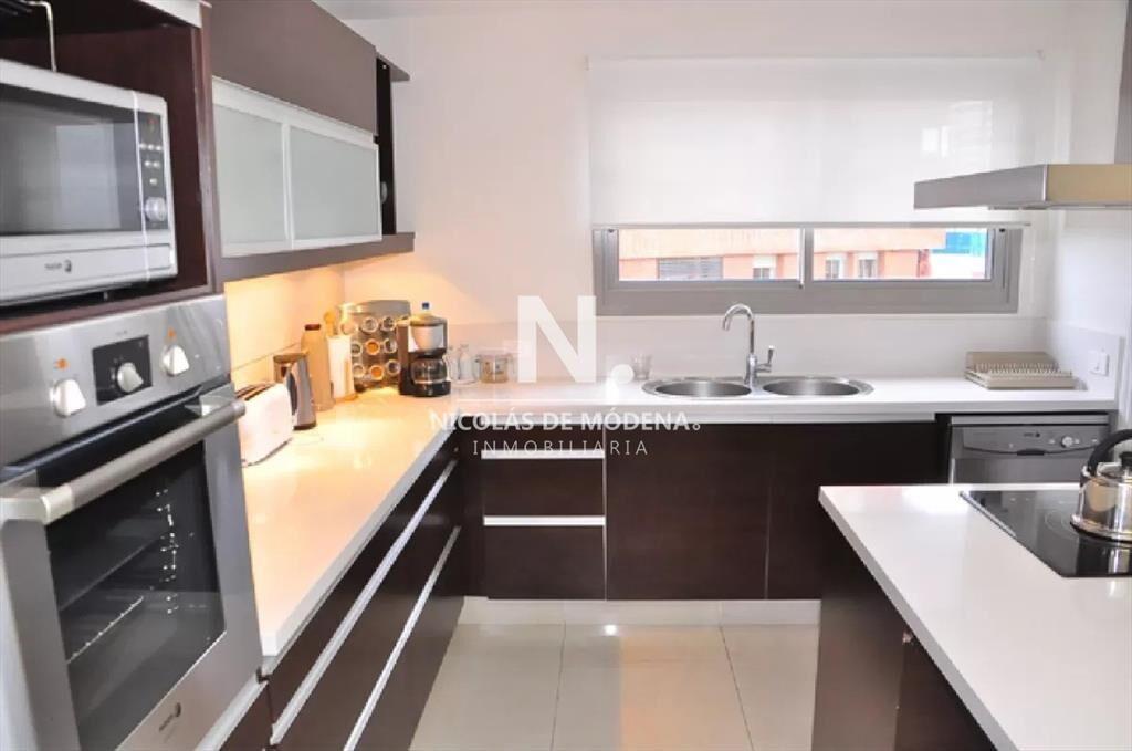 Apartamento a pasos de playa Brava!