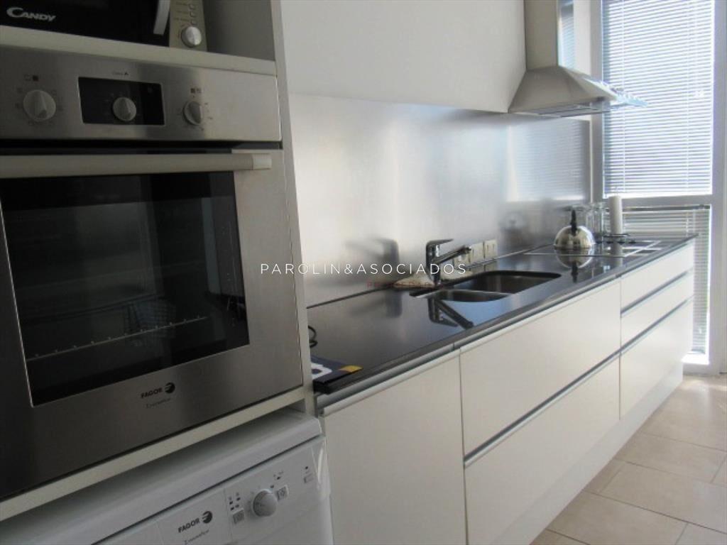 Apartamento en venta de 3 dormitorios en Edificio