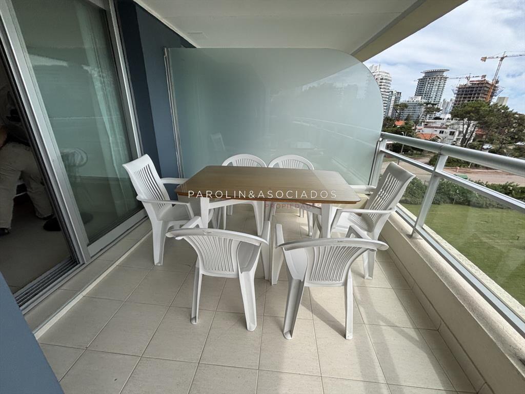 HERMOSO APARTAMENTO 3 DORMITORIOS EN VENTA