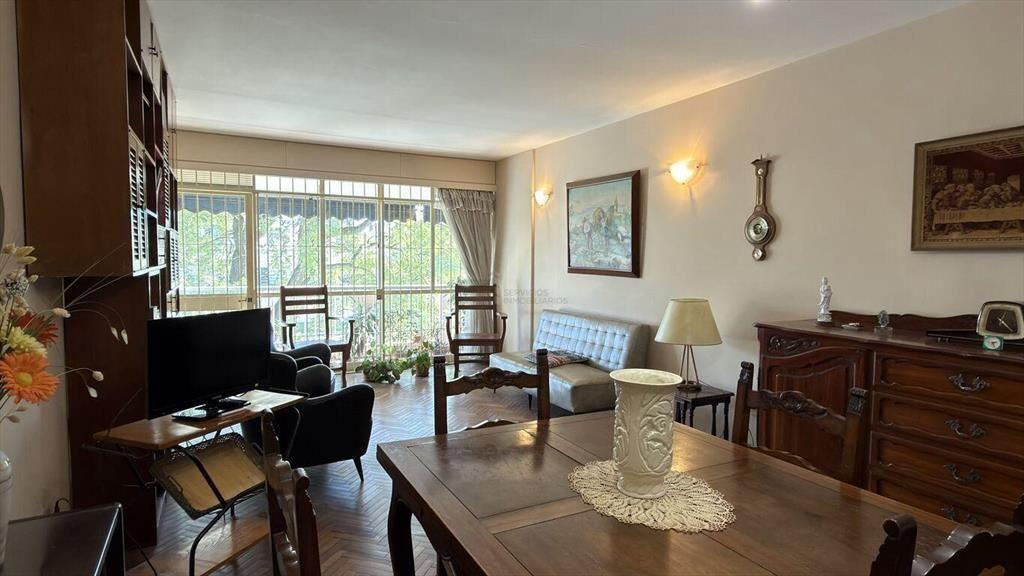 Si Vende apartamento 2 dormitorios servicio completo garaje
