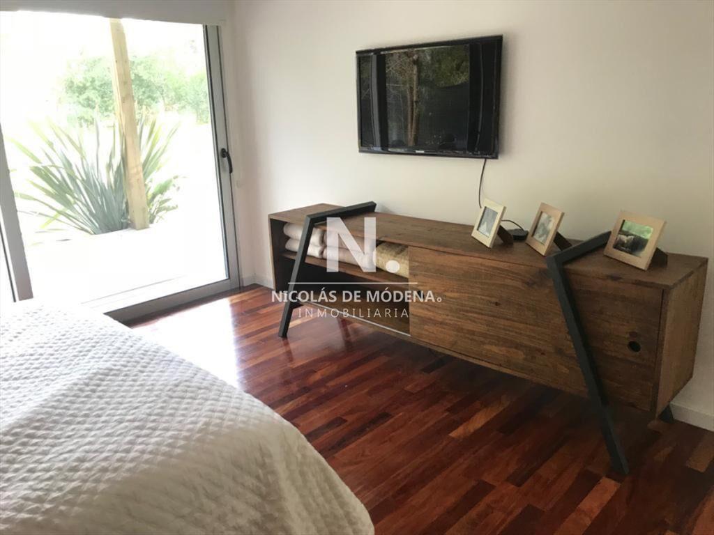lugano nueva, impecable estado en Punta del Este