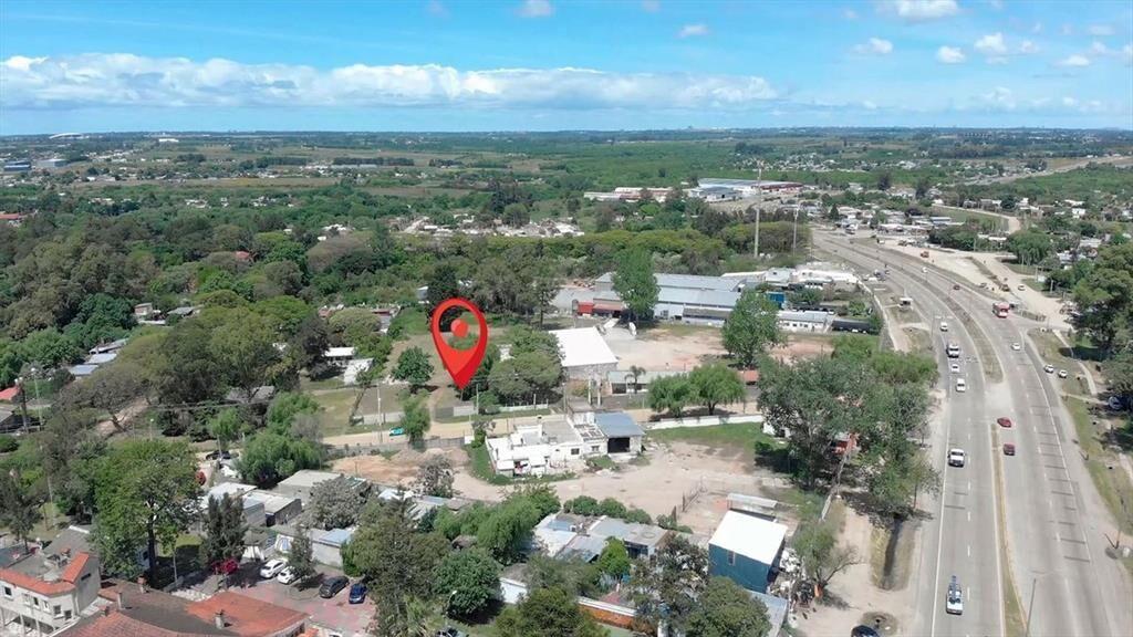 Alquiler gran predio con casa en Barros Blancos