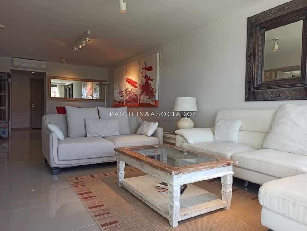 Apartamento en venta de 2 dormitorios en suite,