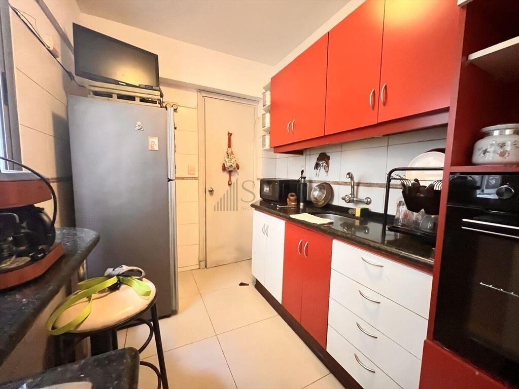 Venta apartamento 3 dormitorios y servicio con Garage en el