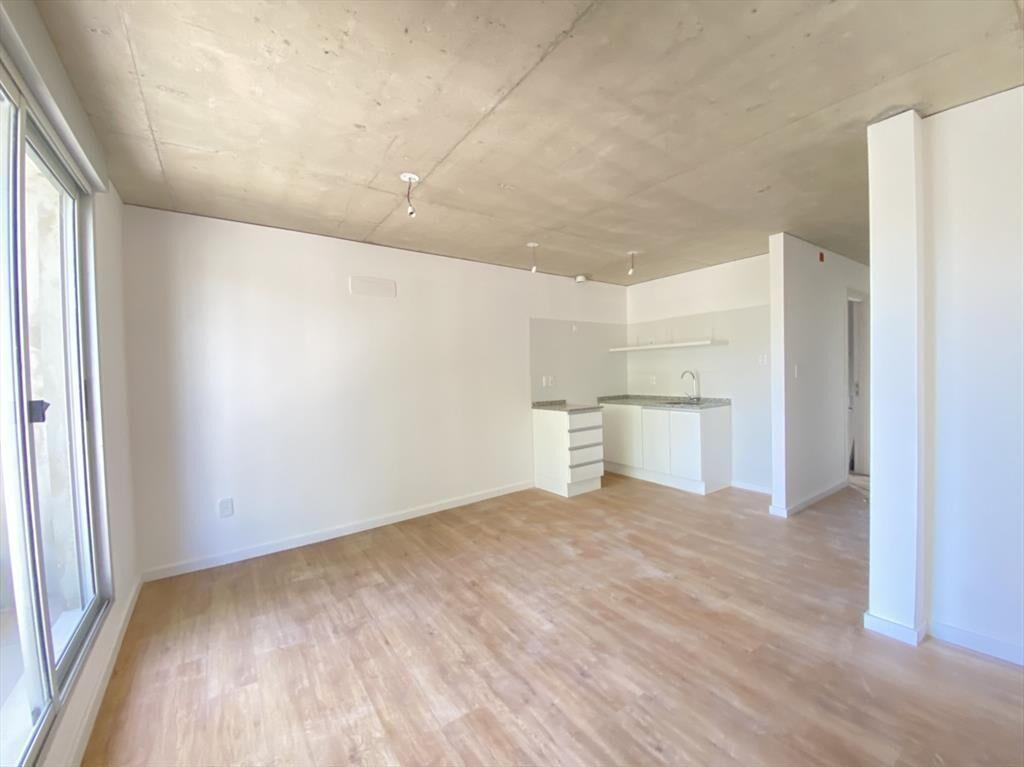 Venta apartamento con renta 1 dormitorio en La Comercial