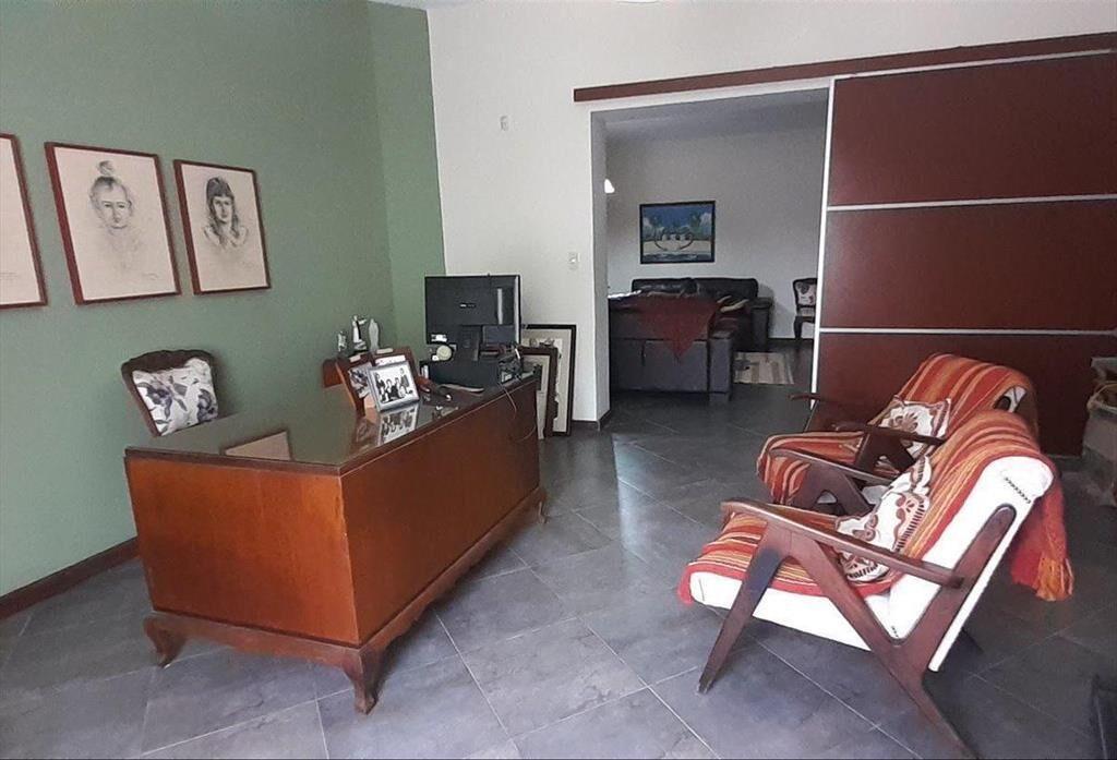 Venta de Casa en Salto, 5 Dormitorios 4 Baños
