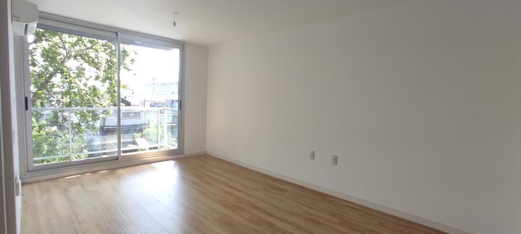 Venta apartamento 2 dormitorios, con parrillero y garage en