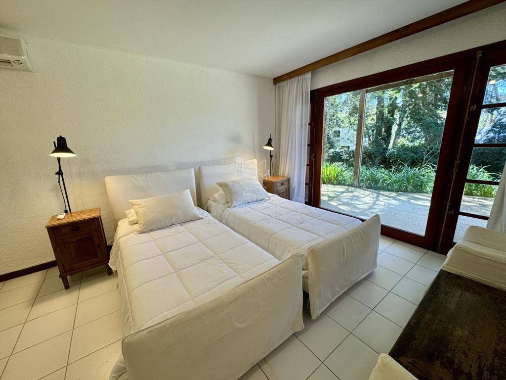 Espectacular casa en alquiler ubicado en las de