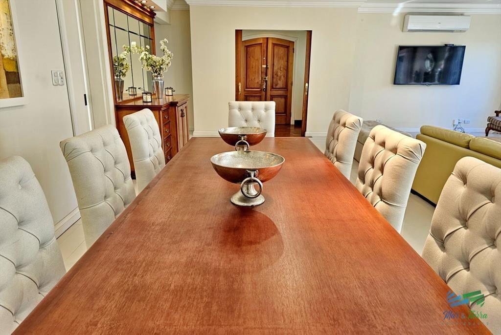 En venta casa de 5 dormitorios con piscina en del