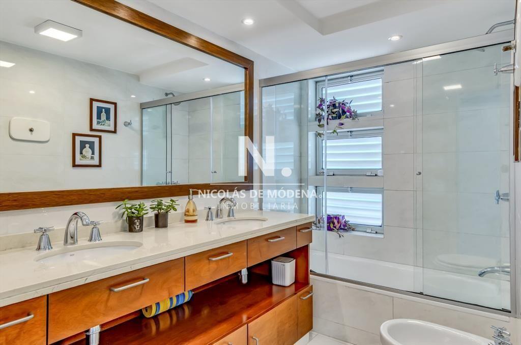 Venta Apartamento, 2 Dormitorios, 2 Baños, y de