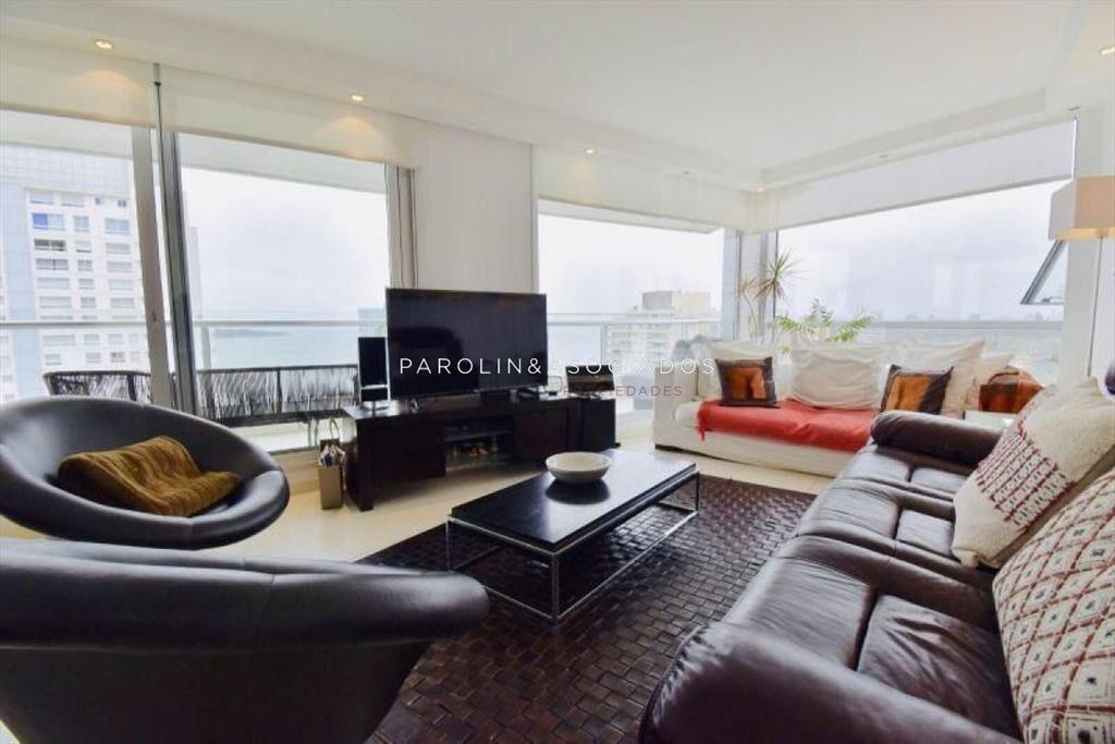 Apartamento en venta 3 dormitorios en venta en