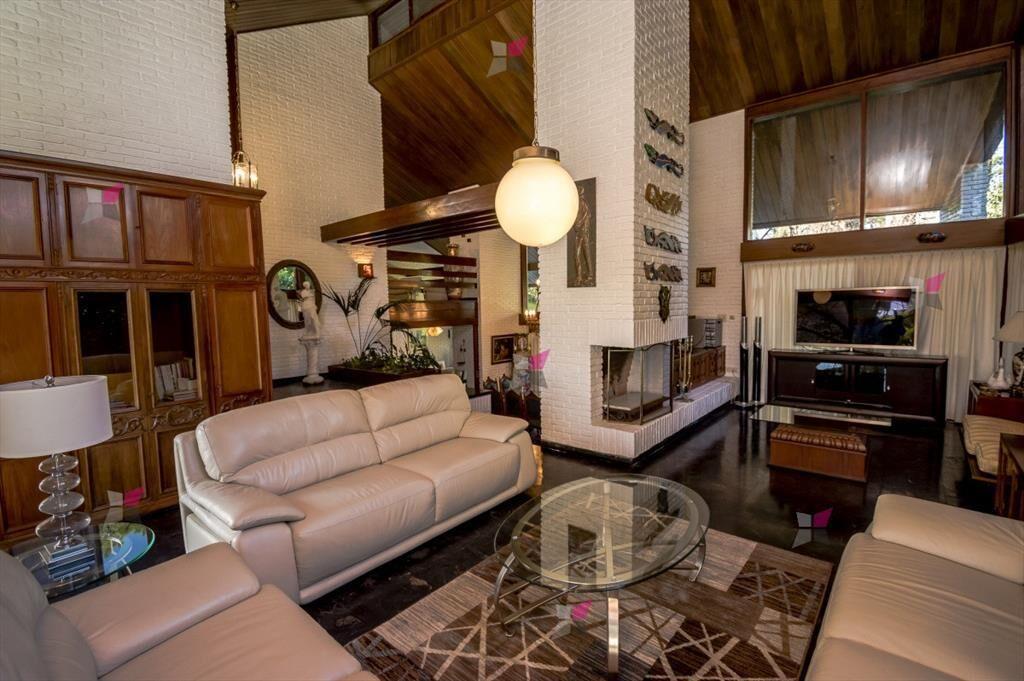 VENTA DE CASA DE 4 DORMITORIOS EN MANSA PUNTA DEL