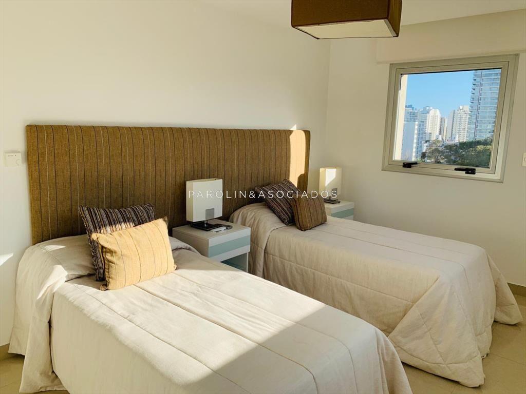 Apartamento en venta de 3 dormitorios en Brava