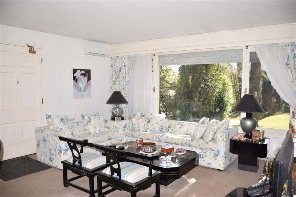 PRECIOSA CASA EN ZONA RESIDENCIAL