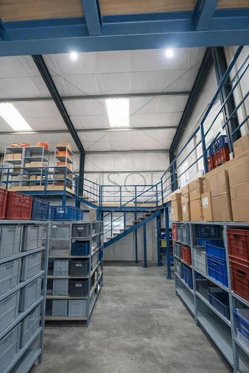 VENTA LOCAL COMERCIAL Y TERRENO