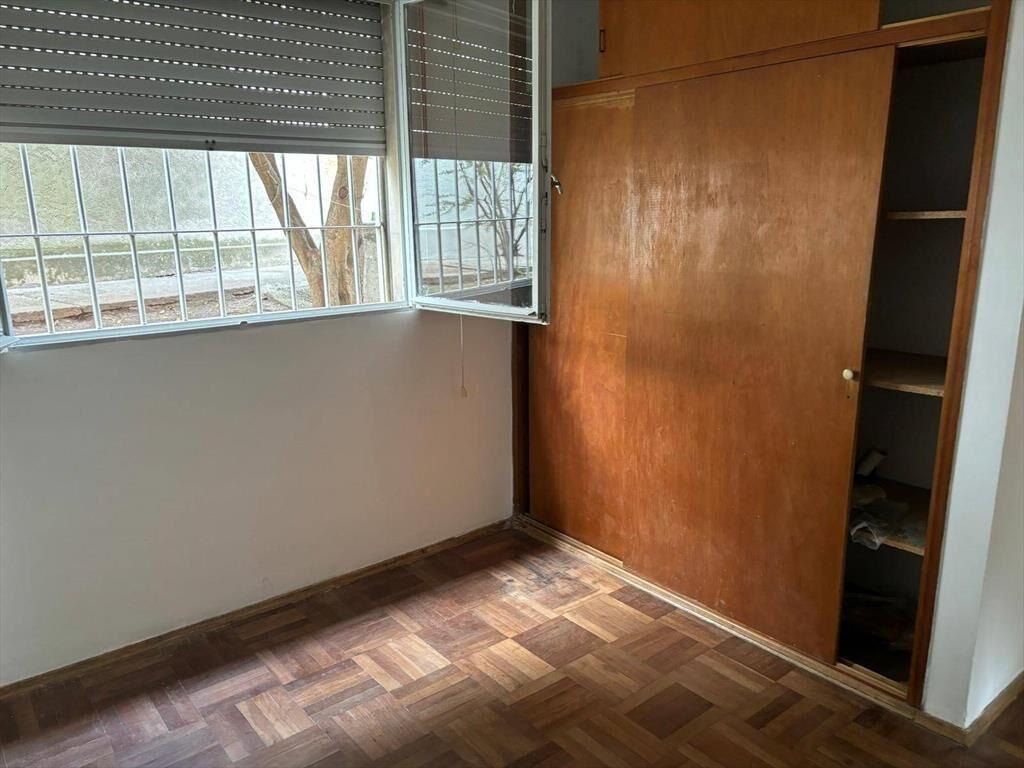 Apartamento en venta de 2 dormitorios en Prado, con renta