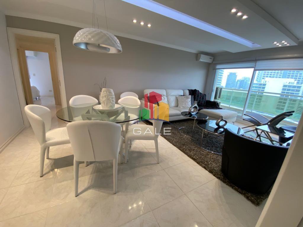 Apartamento en Venta de 3 dormitorios en Edificio Coral Tow