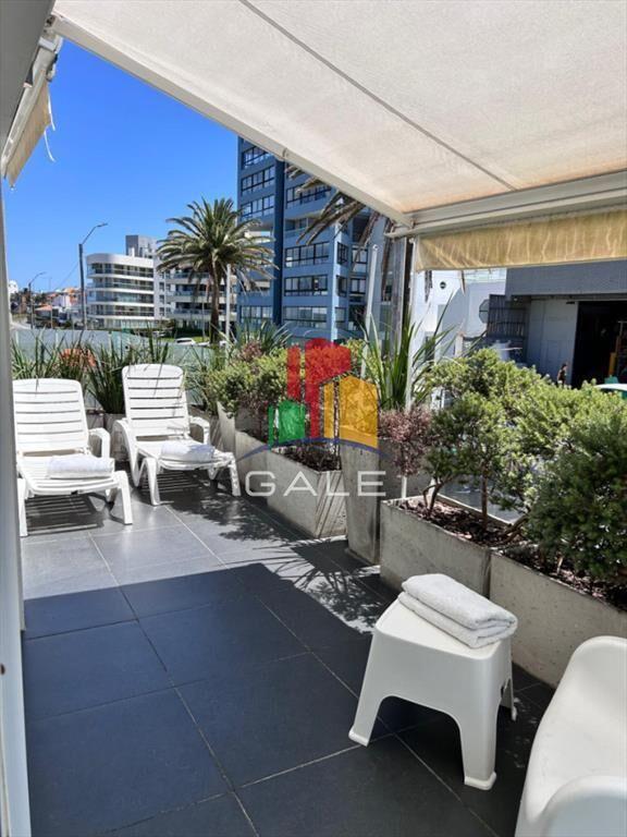 Hermoso apartamento frente al mar a 200 metros del puerto