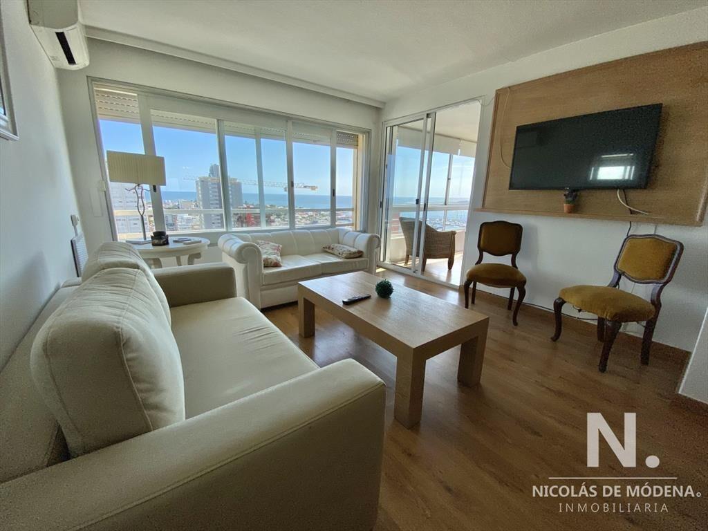 VENTA DE APARTAMENTO DE 3 DORMITORIOS EN PENINSULA PUNTA DE