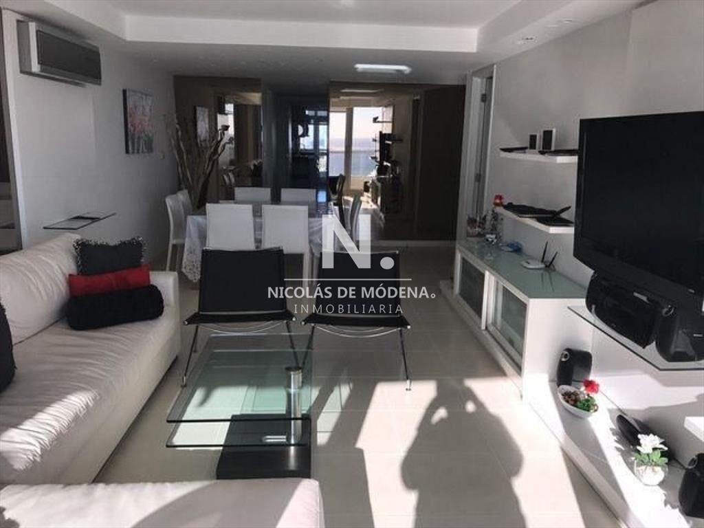 Venta de Apartamento 2 DORMITORIOS en Punta del