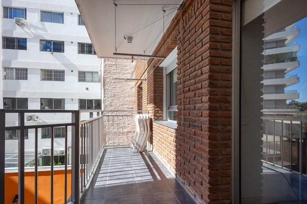 Venta apartamentos tres dormitorios golf