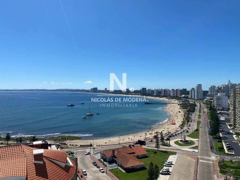 Apto en Peninsula de 3 dor, 3 baños cocina con