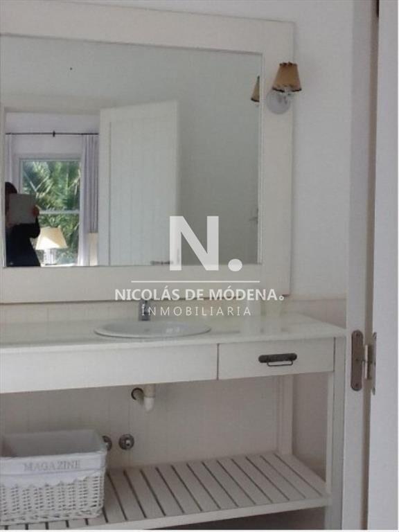 Casa en venta de 4 dormitorios, en la zona de la