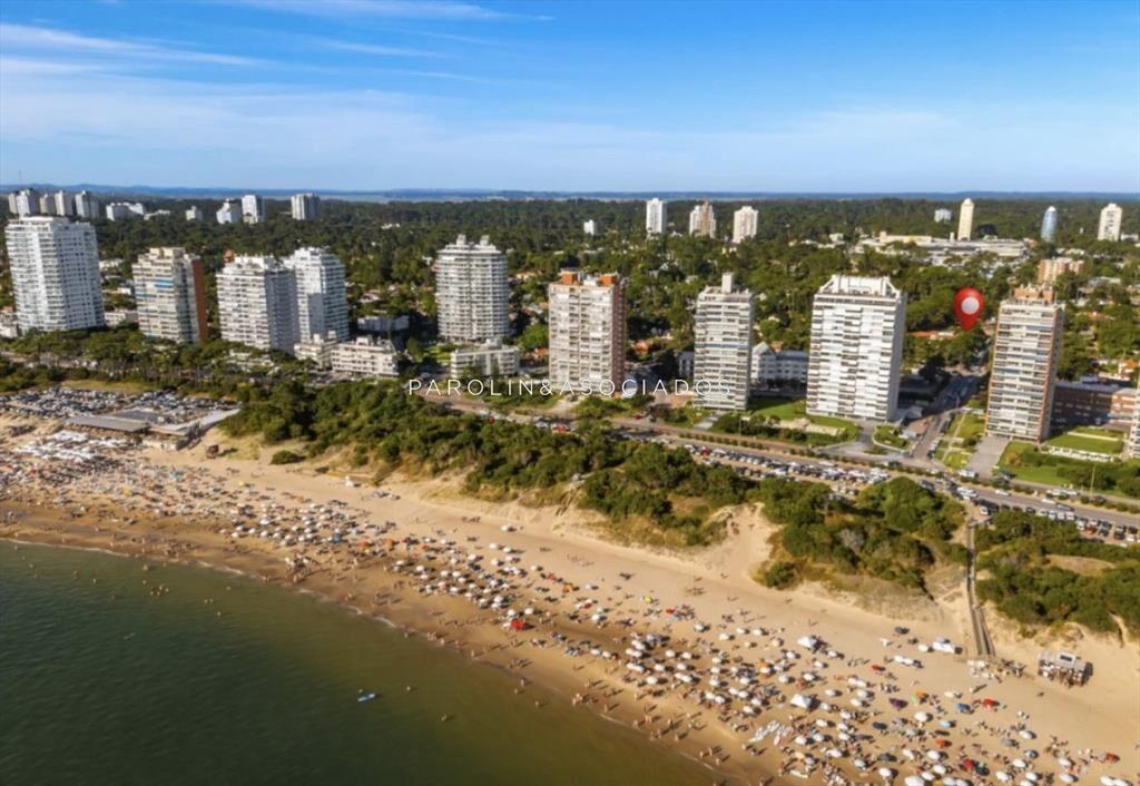 CASA EN VENTA PLAYA MANSA 5 DORMITORIOS, Punta del Este