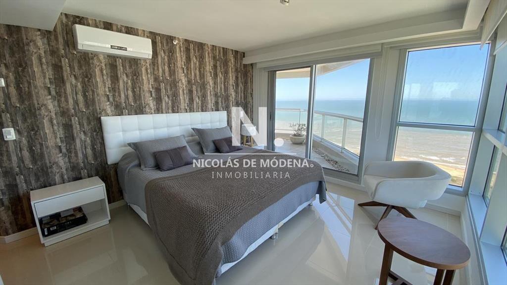 Apartamento en venta de 3 dormitorios en Playa al
