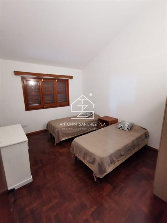 CASA EN ZONA IDEAL PARA CLINICAS
