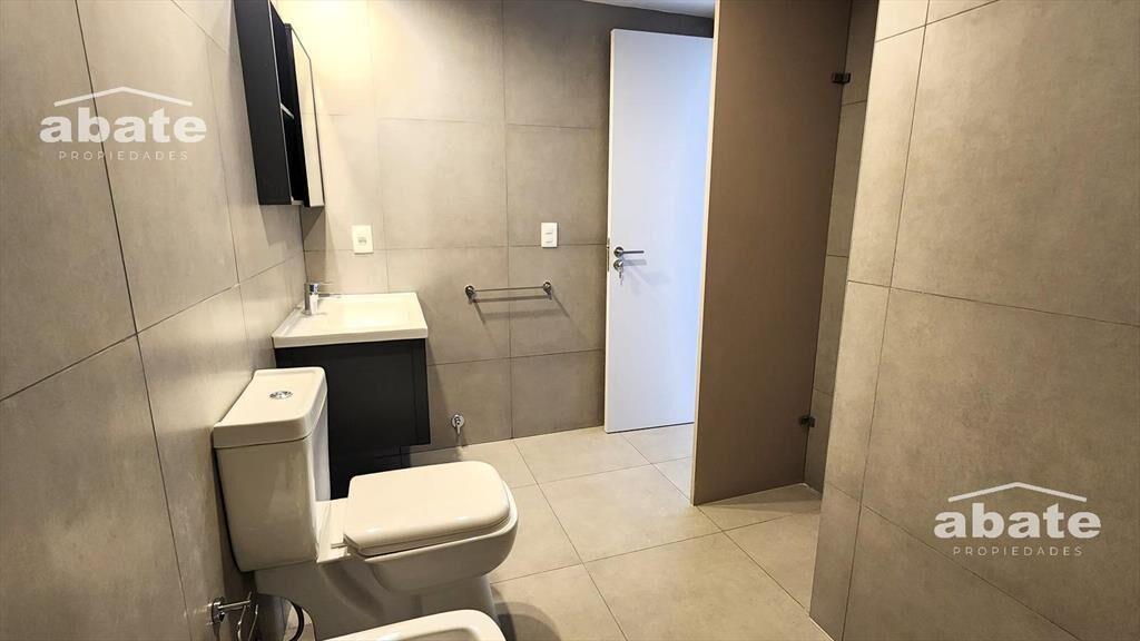Venta apartamento 2 dormitorios en Parque Batlle al frente