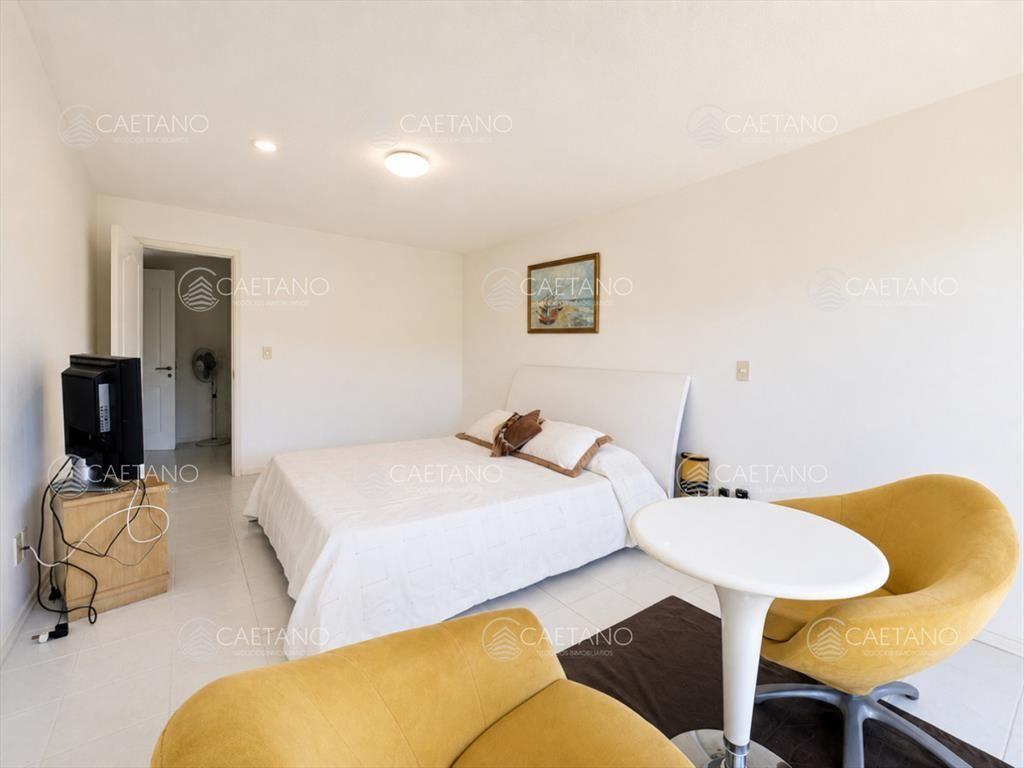 Venta apartamento 3 dormitorios mas servicio, -
